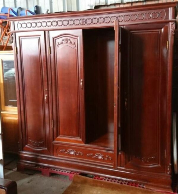 Wooden Wardrobe Design wooden Almirah Design Model No - 8335